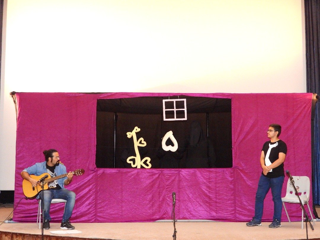 چند سطری برای “تخته سیاه”