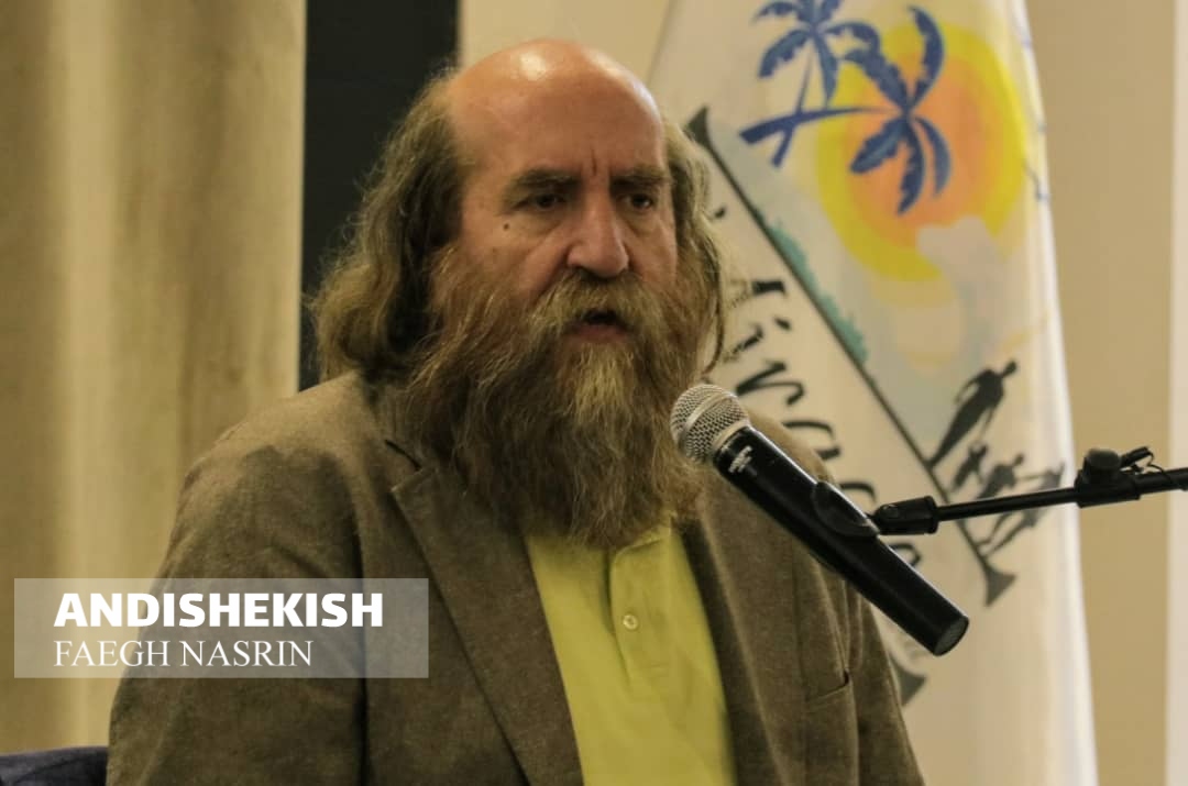 فعالیت در حوزه فرهنگی سودآورترین فعالیت و اقتصاد فرهنگ پایدارترین اقتصاد است.