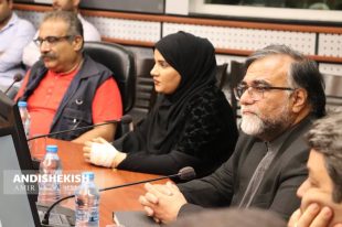 گزارش تصویری : شب عکس دفاع مقدس کیش با حضور مهرزاد ارشدی عکاس جنگ در دفاع مقدس و سیده راحیل موسوی عکاس جبهه های مقاومت/عکس : امیررضا سیم ریز