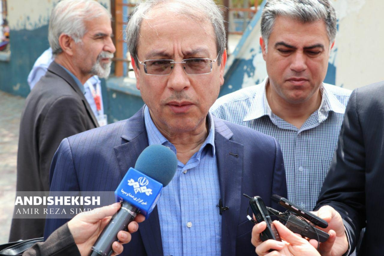 در راستای بالا بردن کیفیت محیطهای آموزشی کیش از هیچ عملی دریغ نخواهیم کرد