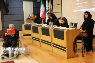 گزارش تصویری : نمایشنامه خوانی چشمهایش می خندد / نویسنده : چیستا یثربی/عکس : امیررضا سیم ریز