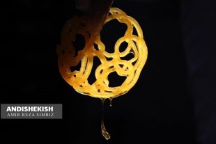 گزارش تصویری: تهیه زولبیا و بامیه / عکس:امیر رضا سیم ریز