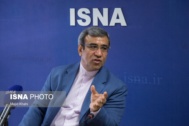 از ماجرای پروژه‌های پرحاشیه تا واردات خودرو و قاچاق پوشاک