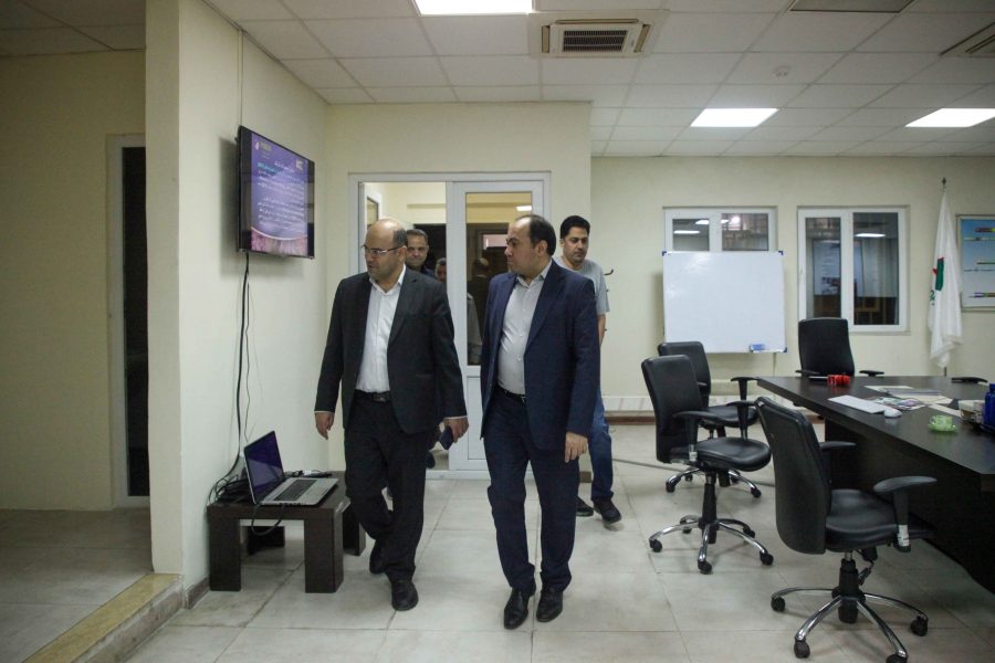 بازدید رضا عاقبتی – معاونت توسعه وزارت نفت از کارخانه تکنولوژی تکمیل چاه کیش KCT