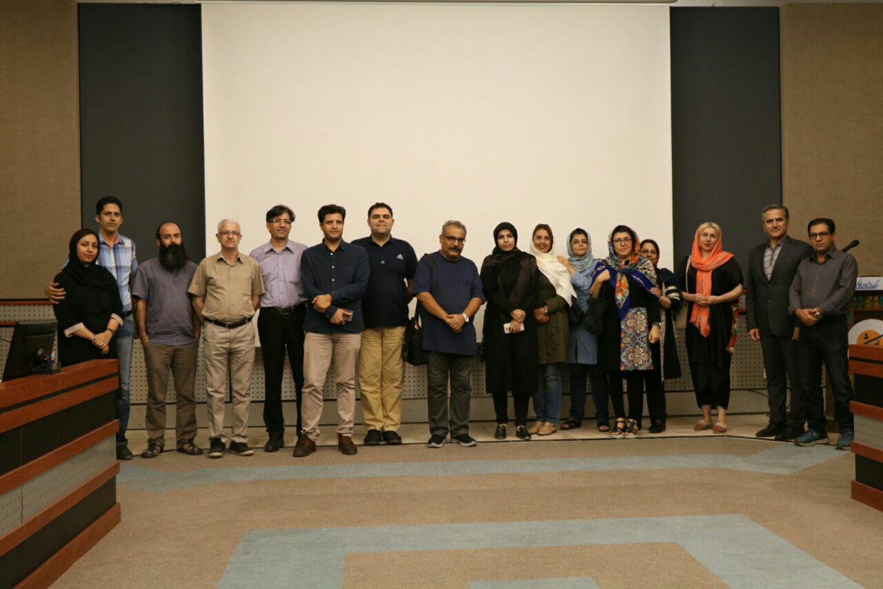 گزارش تصویری جلسه نمایش فیلم کوتاه (دیدن) در کیش